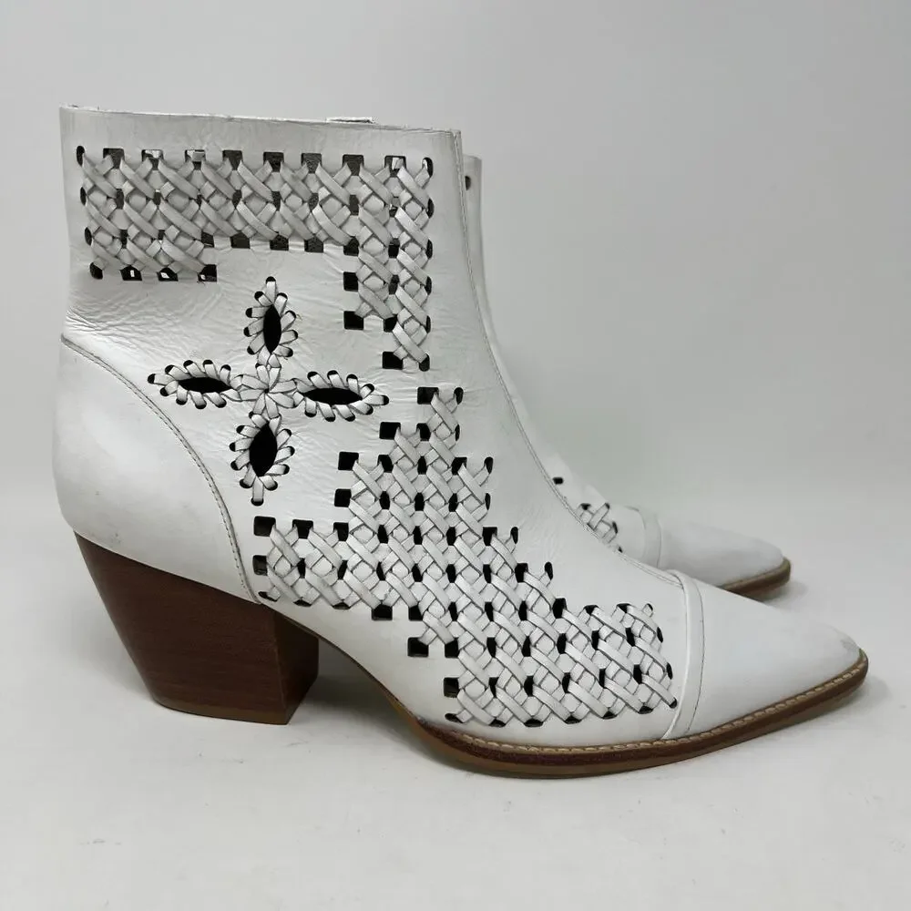 Matisse Bello‎ White Lattice Leather Lasercut Boots Size 8.5 Zip Ankle Booties